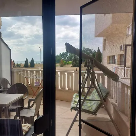 Апартаменти Sarafovo